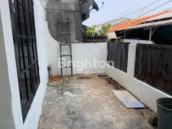 image RUMAH KOST 2 LANTAI 10 KAMAR ROW MOTOR DI KEMANGGISAN (5)