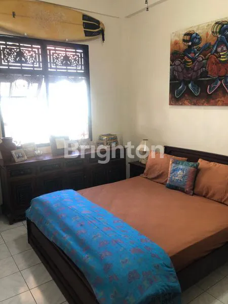 image DIJUAL RUMAH SEMI VILLA 3 LANTAI DENGAN POOL DAN RUANG YOGA LOKASI STRATEGIS DI KUTA, BADUNG (4)