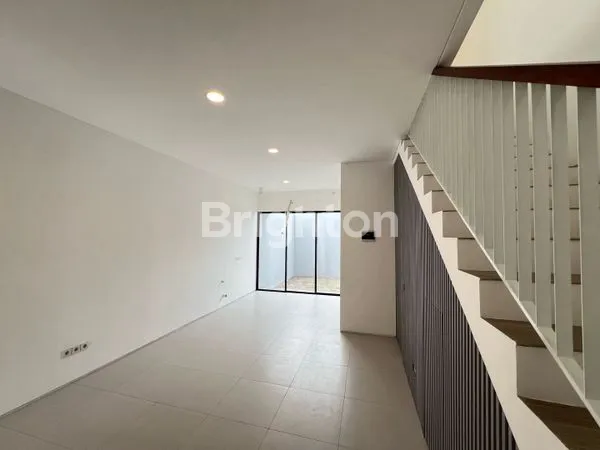 image DIAN ISTANA DKT WIYUNG GRAHA FAMILY MAYJEND SUNGKONO (3)