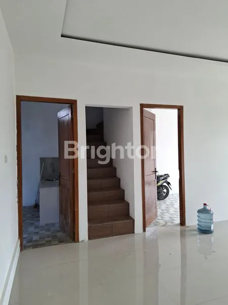 image RUMAH SIAP HUNI 2 LANTAI (3)