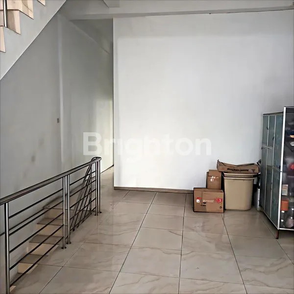 image RUKO JL. WARINGIN. ± 250 METER DARI KFC JL. ADAM MALIK. INTI KOTA. PANJANG TANAH 30 METER (6)