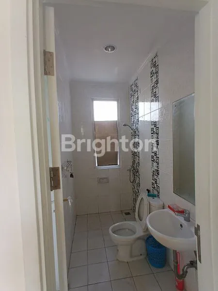 image RUMAH BARU RENOVASI DI JGC CLUSTER LA SEINE CAKUNG JAKARTA TIMUR SHM (7)