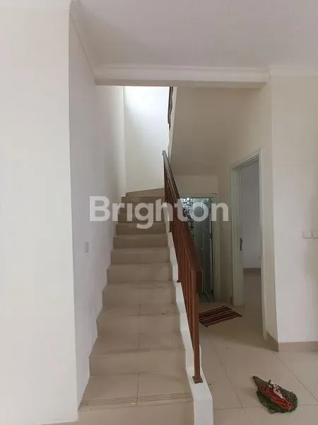 image RUMAH BARU RENOVASI DI JGC CLUSTER LA SEINE CAKUNG JAKARTA TIMUR SHM (5)