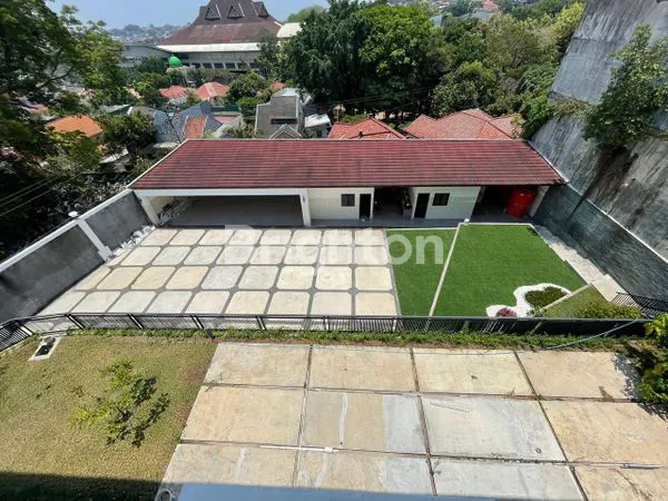 image RUMAH 2 LANTAI SIAP HUNI AREA GAJAHMUNGKUR SEMARANG (7)