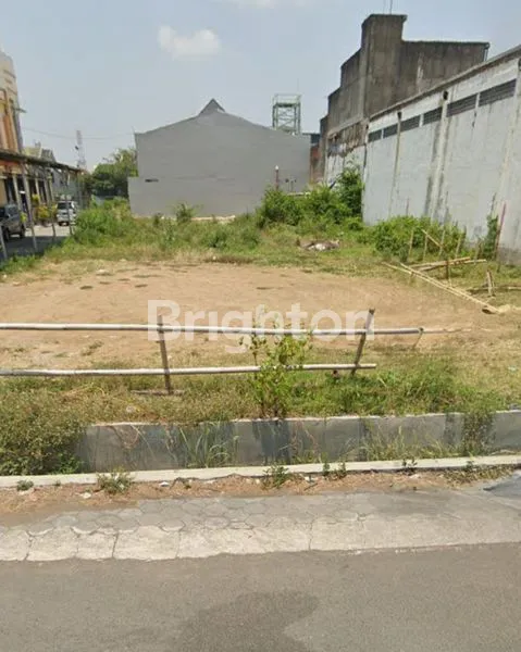 image TANAH KERING DAERAH KAMPUS UMS (2)