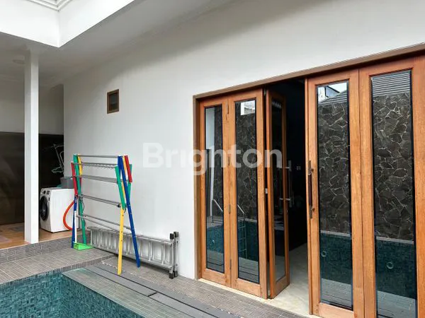 image RUMAH MEWAH 2 LANTAI FULLY FURNISHED (7)