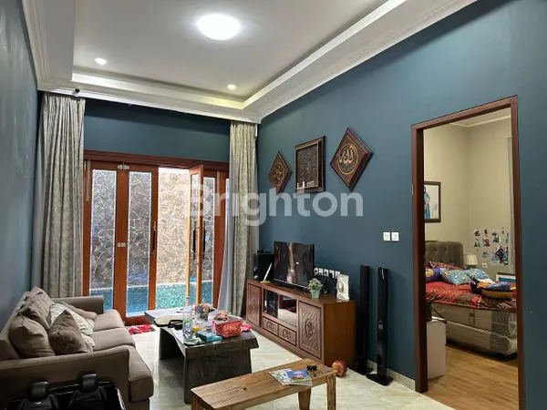 image RUMAH MEWAH 2 LANTAI FULLY FURNISHED (2)