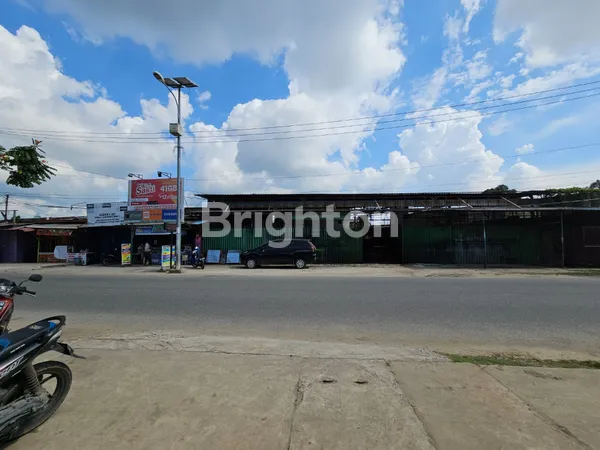 Gudang di Jalan HM Ardans Tanah berikut bangunan diatasnya