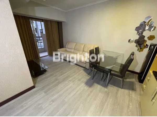 APARTEMEN MEWAH FULLY-FURNISHED DI KAWASAN PAKUWON INDAH, SURABAYA
