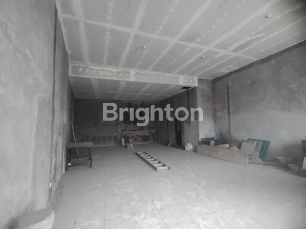 image DISEWAKAN TOKO BARU DI JALAN UTAMA CANGGU -PERERENAN CLOSE TO SESEH CEMAGI DAN TUMBAKBAYU (4)