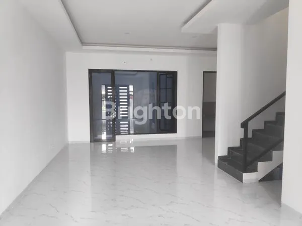 image KLAMPIS SEMOLO DEKAT MANYAR (4)