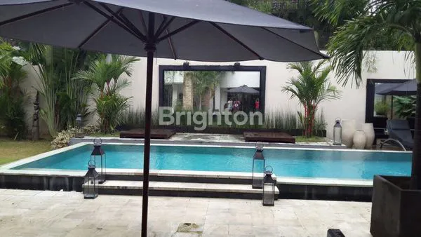 image RUMAH ASRI 2 LANTAI DI KUTA UTARA BALI (8)