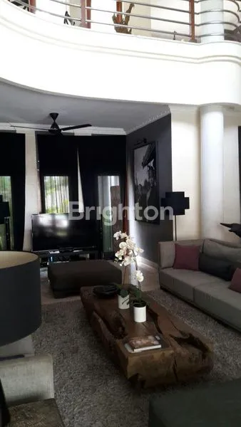 image RUMAH ASRI 2 LANTAI DI KUTA UTARA BALI (7)