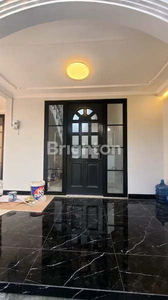 image RUMAH BARU BAGUS SIAP HUNI DI SENDANGMULYO SEMARANG (4)