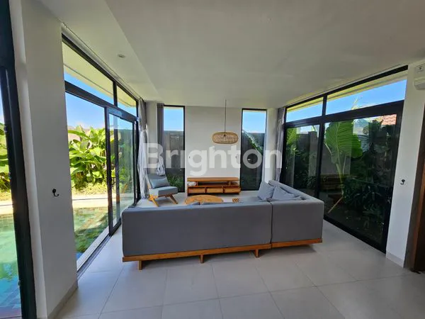 image BRAND NEW VILLA KEDUNGU 3 BR JALAN KAKI KE PANTAI (8)