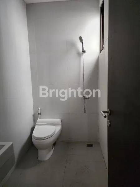 image DI JUAL/DI SEWAKAN RUMAH CANTIK DI GRAHA LARAS SENTUL - SIAP HUNI, LOKASI STRATEGIS. AKSES CEPAT KE TOL, SEKOLAH, RUMAH SAKIT, PUSAT PERBELANJAAN (6)