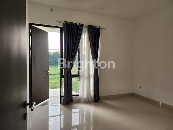 image DI JUAL/DI SEWAKAN RUMAH CANTIK DI GRAHA LARAS SENTUL - SIAP HUNI, LOKASI STRATEGIS. AKSES CEPAT KE TOL, SEKOLAH, RUMAH SAKIT, PUSAT PERBELANJAAN (7)