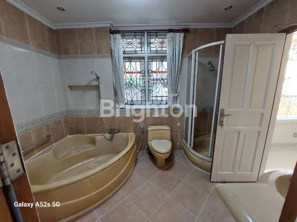 image RUMAH SIAP HUNI TANJUNG DUREN JAKARTA BARAT (3)