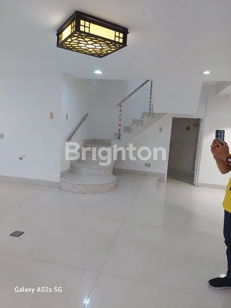 image RUMAH SIAP HUNI TANJUNG DUREN JAKARTA BARAT (6)