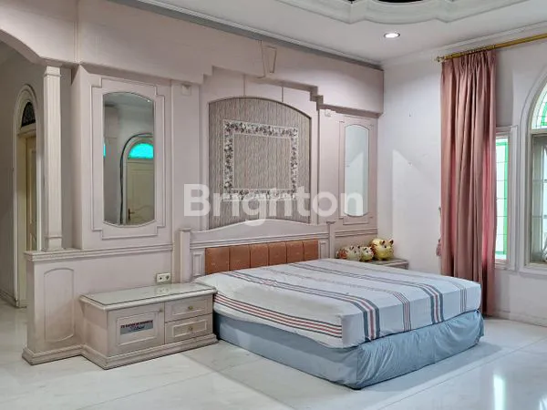 image RUMAH MEWAH BINTANG DIPONGGO (8)