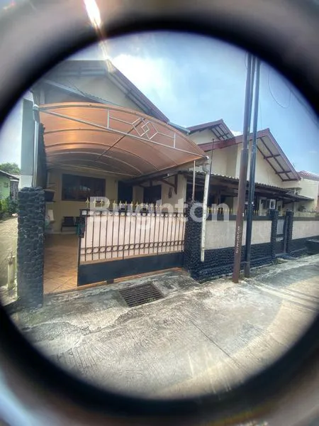 image RUMAH NYAMAN 2 LANTAI DI KOMPLEK  JATI ASIH INDAH BEKASI (1)