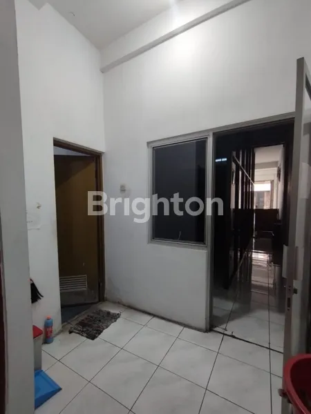 image COCOK UNTUK KANTOR, GUDANG, PERTOKOAN, RUKO 3 LANTAI PASAR KEMBANG, NEGO (3)