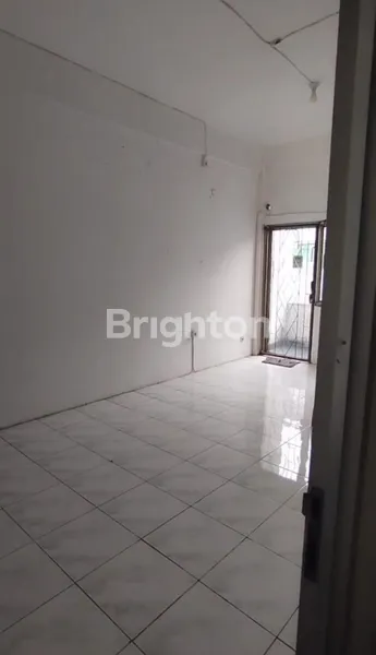 image COCOK UNTUK KANTOR, GUDANG, PERTOKOAN, RUKO 3 LANTAI PASAR KEMBANG, NEGO (5)