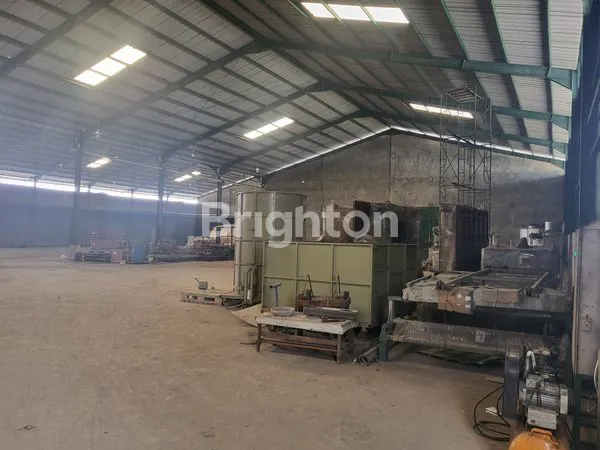 EX PABRIK/GUDANG BIHUN JATI UWUNG