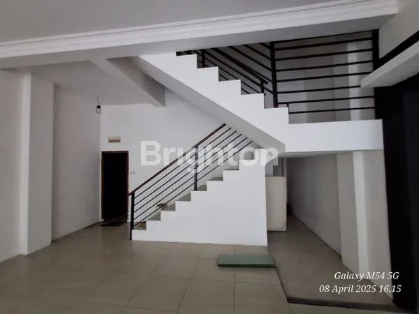 image RUKO BESAR 2 LANTAI LOKASI STRATEGIS (3)