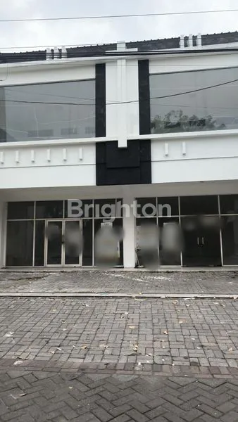 image RUKO BESAR 2 LANTAI LOKASI STRATEGIS (1)