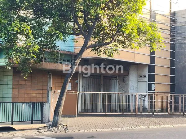 RUANG KERJA di TENGAH KOTA