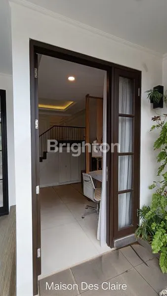 image RUMAH EUROPEAN STYLE DEKAT PONDOK INDAH (2)