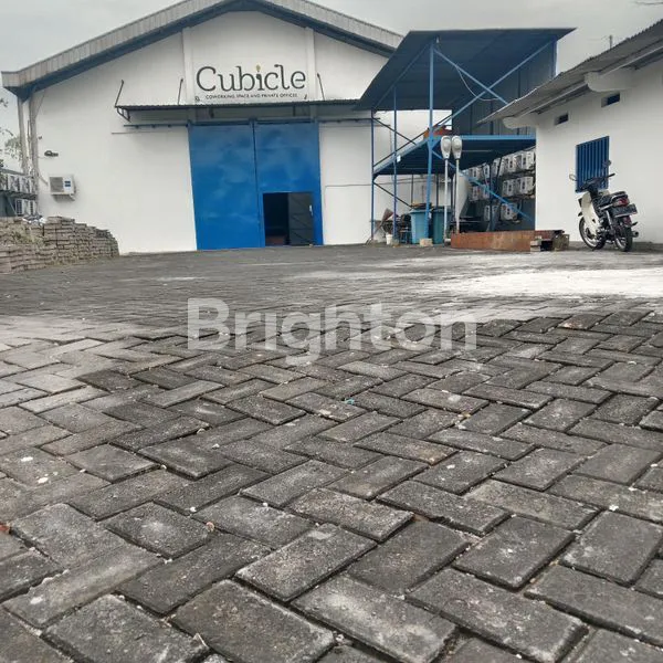 image GEDUNG SIAP BUKA BISNIS RESTORAN/BAR LOKASI SANGAT STRATEGIS (8)