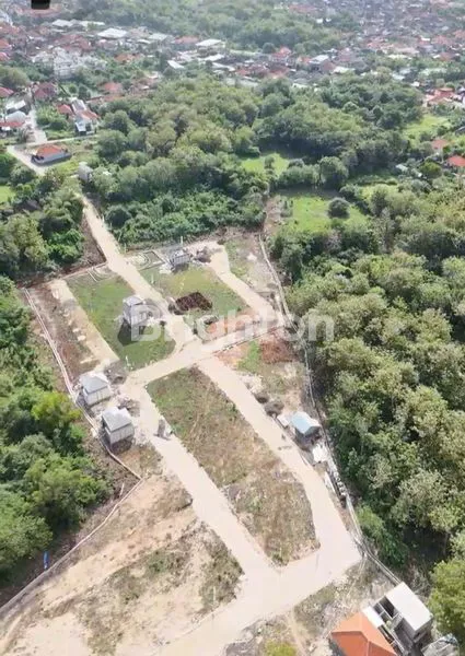 image PERUMAHAN DENGAN KONSEP VILLA MODERN TROPIS DI BALI (6)