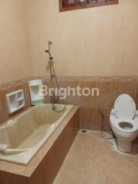 image RUMAH MEWAH CLASSIC NOL JALAN RAYA BISA BUAT KANTOR, DEKAT MERR, DEKAT TOL TAMBAK SUMUR, DEKAT TOL BANDARA JUANDA, DEKAT UPN (5)