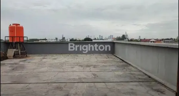 image BANGUNAN 3 LANTAI DI JL IMAM BONJOL - KARAWACI (7)