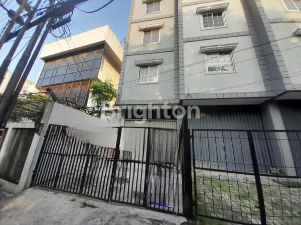image DISEWAKAN: RUKO HEMAT 4,5 LANTAI DI CIDENG BARAT (1)