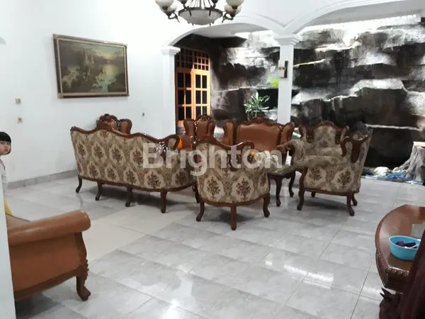 image RUMAH LUAS LOKASI STRATEGIS DI BEJI (3)