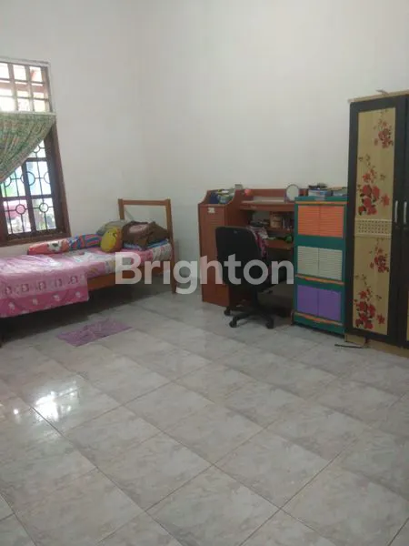 image RUMAH LUAS LOKASI STRATEGIS DI BEJI (7)