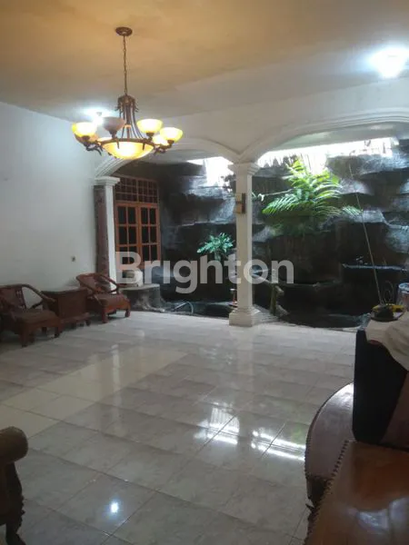 image RUMAH LUAS LOKASI STRATEGIS DI BEJI (4)