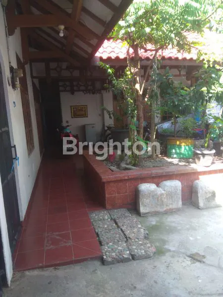 image RUMAH LUAS LOKASI STRATEGIS DI BEJI (2)