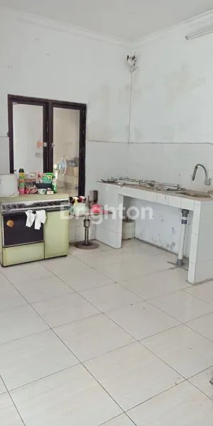 image RUMAH 1 LANTAI ROW 2 MOBIL SEMI FURNISHED PEKALONGAN UTARA (5)