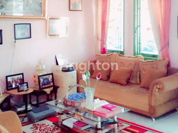 image RUMAH HOOK LUAS 2 LANTAI DI MEKAR INDAH RESIDENCE CIKARANG, DEKAT TOL CIBATU, MAL LIVING WORLD (5)