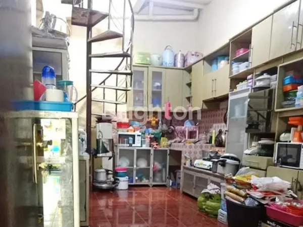 image RUMAH HOOK LUAS 2 LANTAI DI MEKAR INDAH RESIDENCE CIKARANG, DEKAT TOL CIBATU, MAL LIVING WORLD (7)