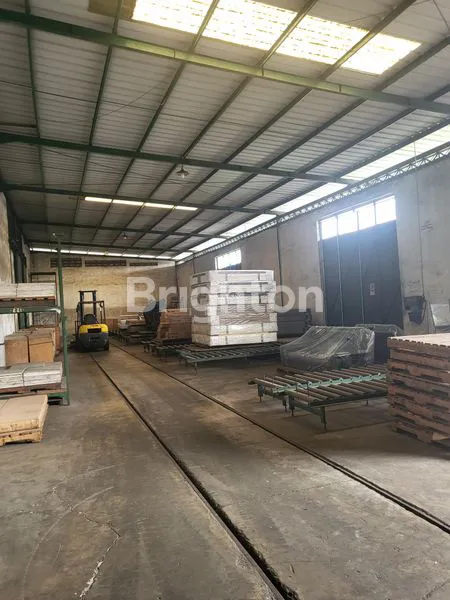 image GUDANG 3 GANDENG DI JATI UWUNG (8)