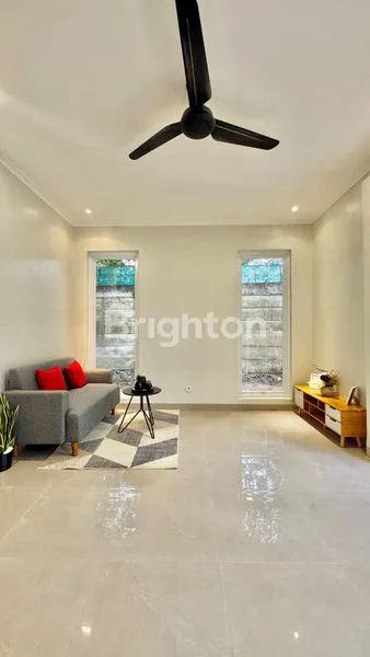 image MURAH RUMAH MEWAH POSISI HOOK DI SERPONG (3)