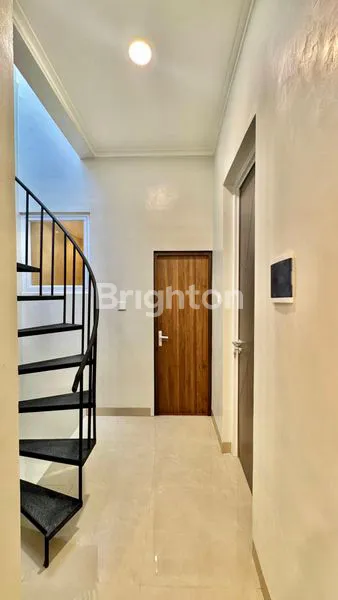 image MURAH RUMAH MEWAH POSISI HOOK DI SERPONG (6)