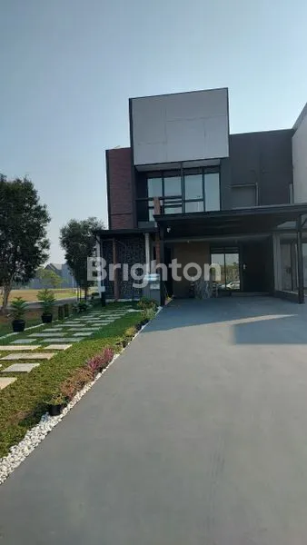 image RUMAH MEWAH SANGAT TERAWAT DI CLUSTER ALAM SUVARNA SUTERA (1)