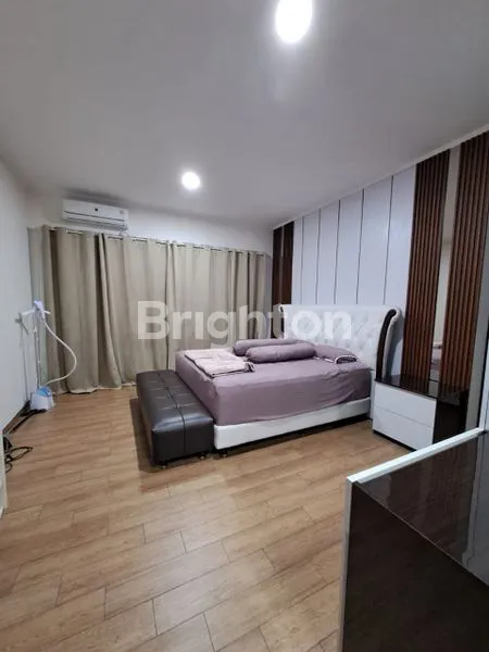 image RUMAH MEWAH SANGAT TERAWAT DI CLUSTER ALAM SUVARNA SUTERA (6)