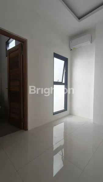 image RUMAH TINGGAL HANYA AVAILABLE 2 UNIT KONDISI HABIS RENOVASI SIAP HUNI DI CLUSTER PERUMAHAN DAN VILLA DI AREA TUKAD BALIAN DENPASAR SELATAN (5)